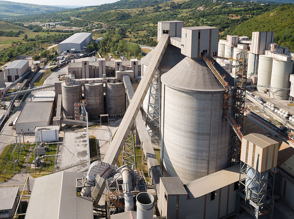 Usine industrielle dédiée à la fabrication de ciments