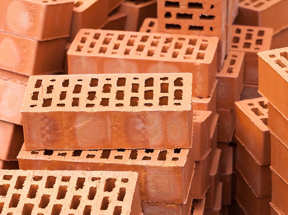 stock de tuiles dans une  industrie de fabrication de tuiles