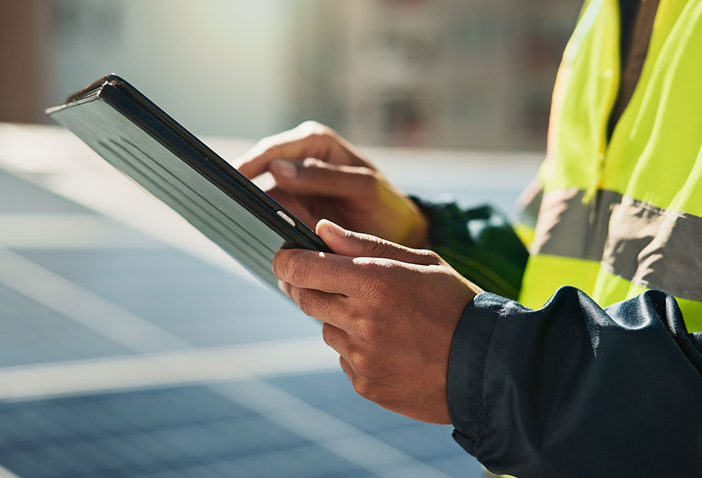 Salarié du BTP accompagné dans la constitution d’une épargne salariale